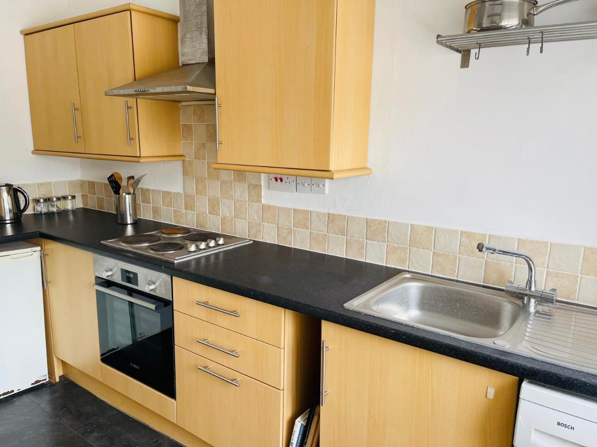Alexander House Apartment Corsham Bagian luar foto
