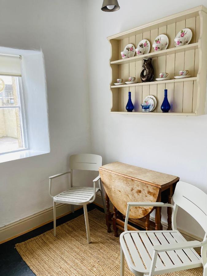 Alexander House Apartment Corsham Bagian luar foto