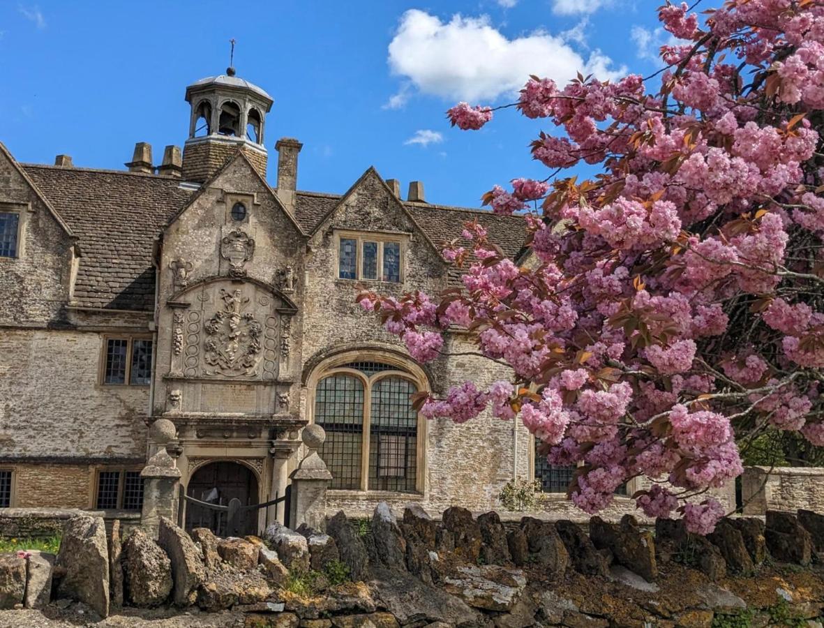 Alexander House Apartment Corsham Bagian luar foto
