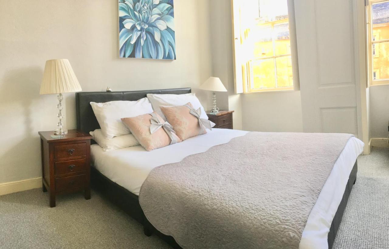 Alexander House Apartment Corsham Bagian luar foto
