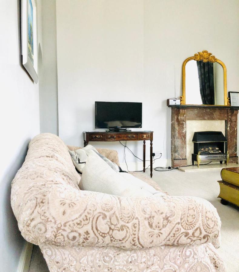Alexander House Apartment Corsham Bagian luar foto